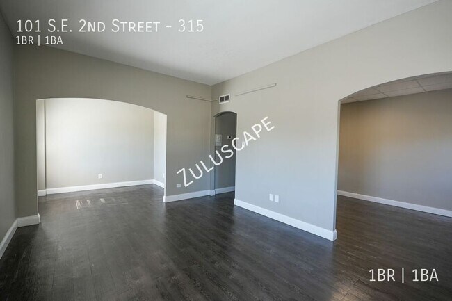 Foto del edificio - 101 SE 2nd St