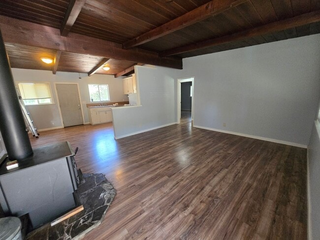 Building Photo - 2081 Petri Ln