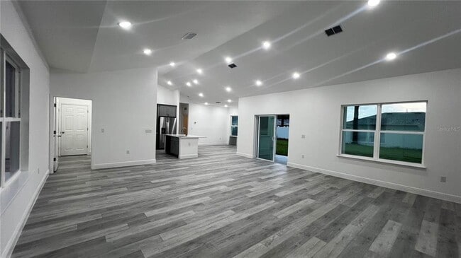 Building Photo - 14927 SW 63rd Ct