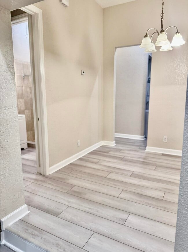 Building Photo - 1040 17th St