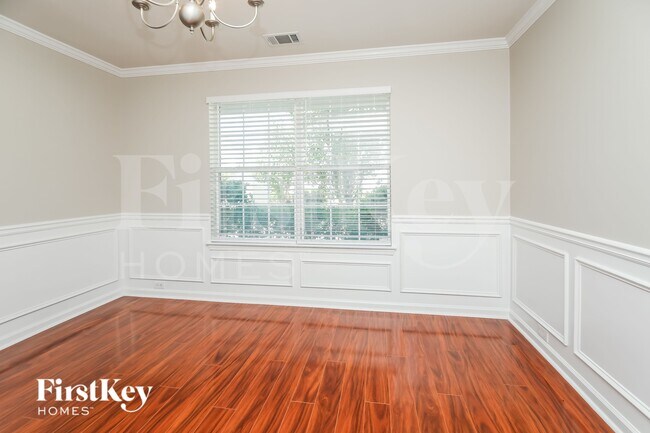 Foto del edificio - 483 Baywood Way