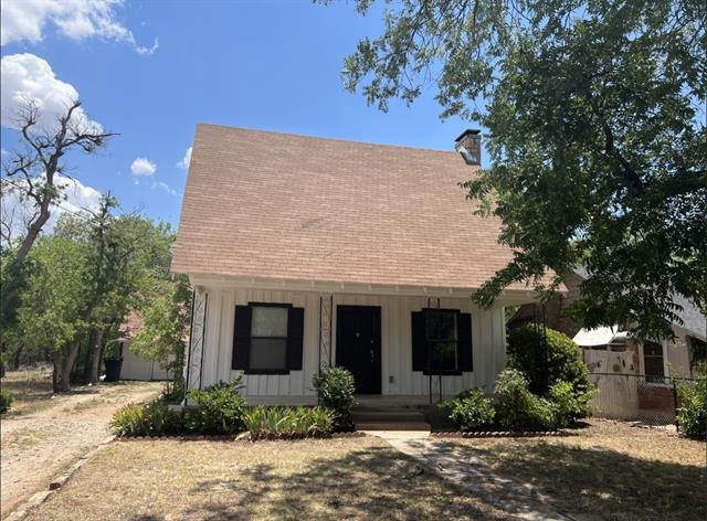 Building Photo - 361 College Dr