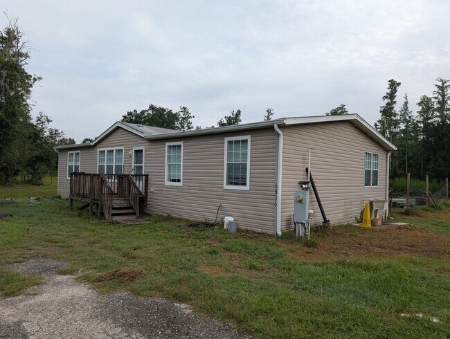 Foto del edificio - 6806 Pearson Ln