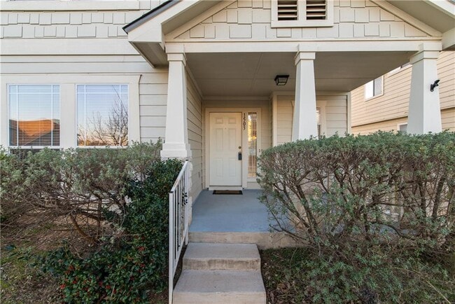 Building Photo - 1503 Davis Mountain Loop