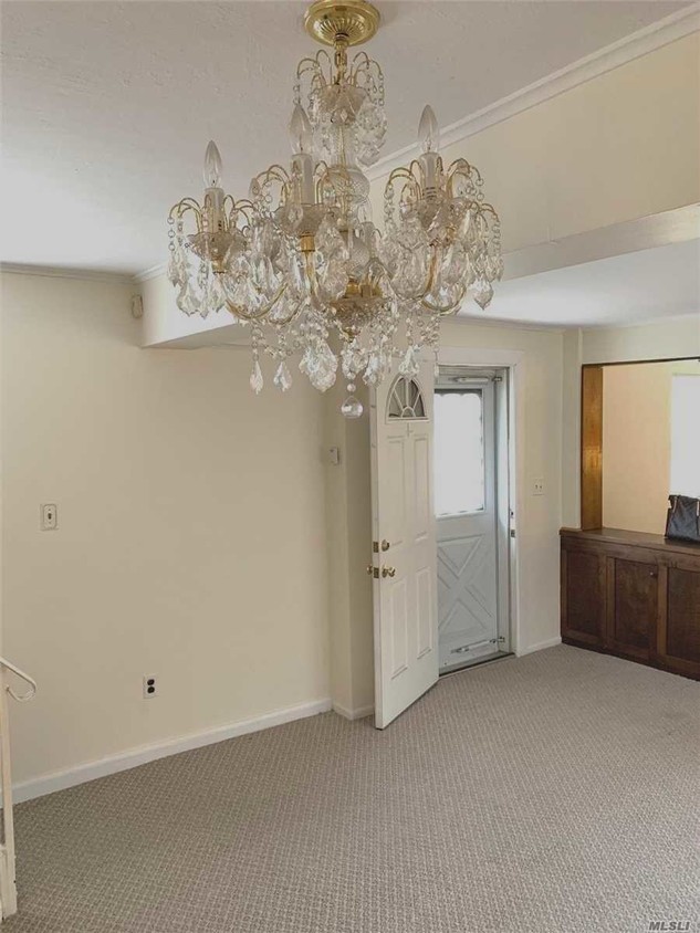Foto principal - 218-24-218-39 39th Ave