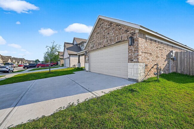 Foto del edificio - 15135 Timberson Rdg Ln
