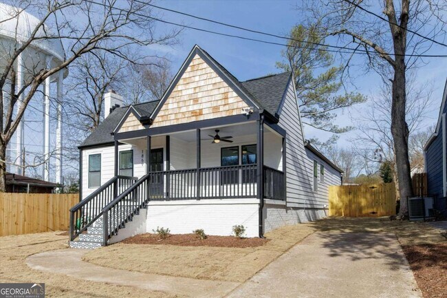 Building Photo - 1869 Chapman Ave