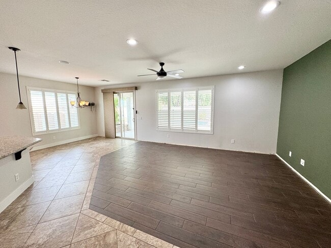 Building Photo - Layton Lakes Community Single Level 3 Bedroom/2 Bath Home with Private Pool!