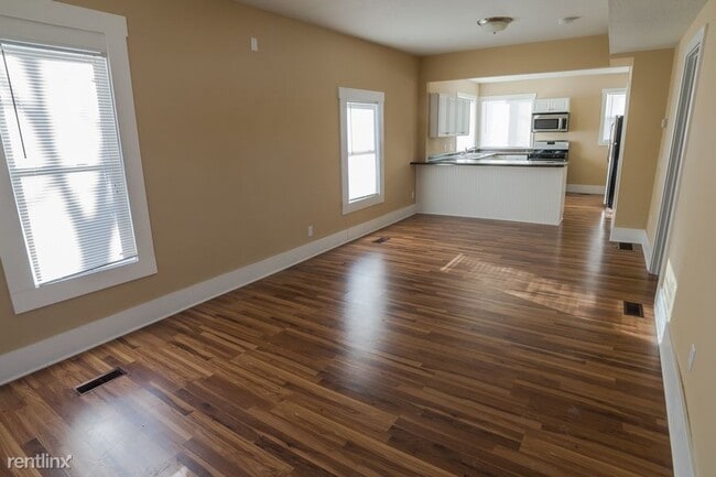 Building Photo - 3 br, 2 bath House - 1602 Johnson Street NE