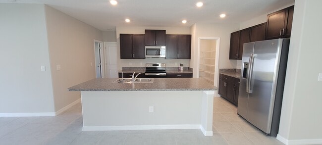 Building Photo - 4213 Romano Busciglio St