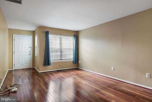 Building Photo - 67 Hearthstone Ln