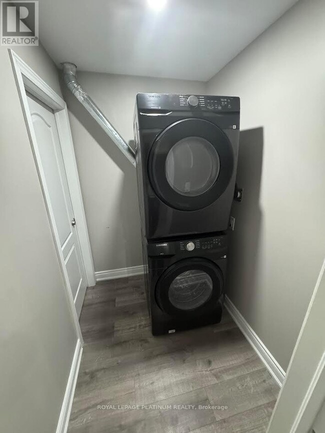 Photo du bâtiment - 57 Dairymaid Rd