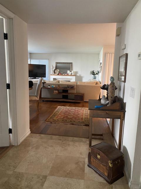 Building Photo - 546 Via De La Valle Lk