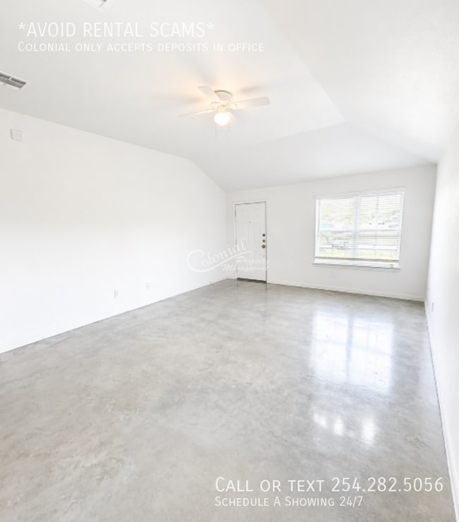 Building Photo - 3330 Stonewall Dr