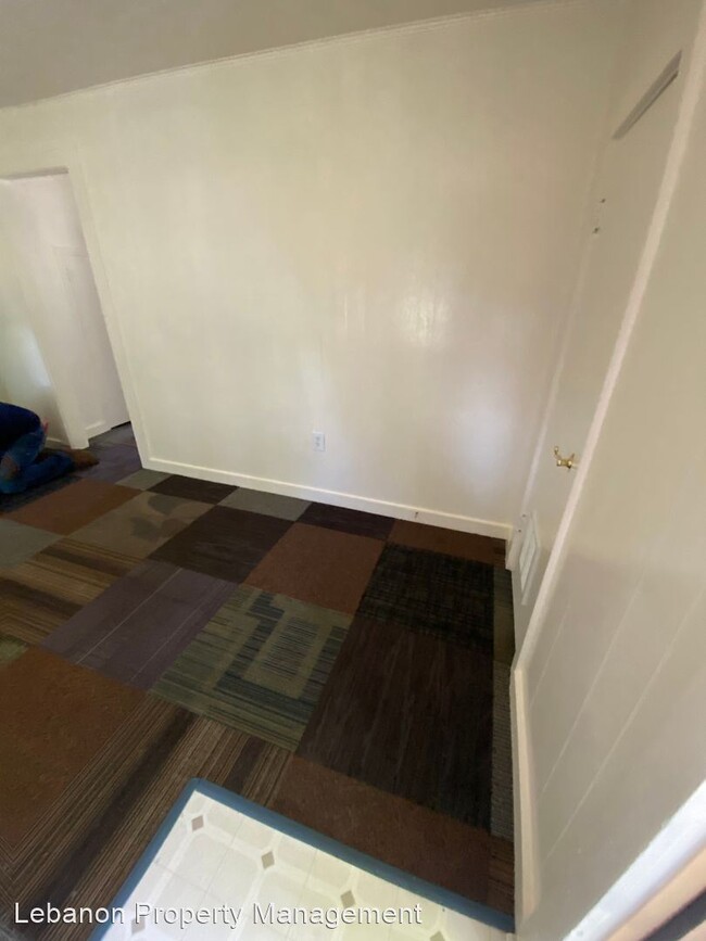Building Photo - 1 br, 1 bath House - 272 Maplecrest Privat...