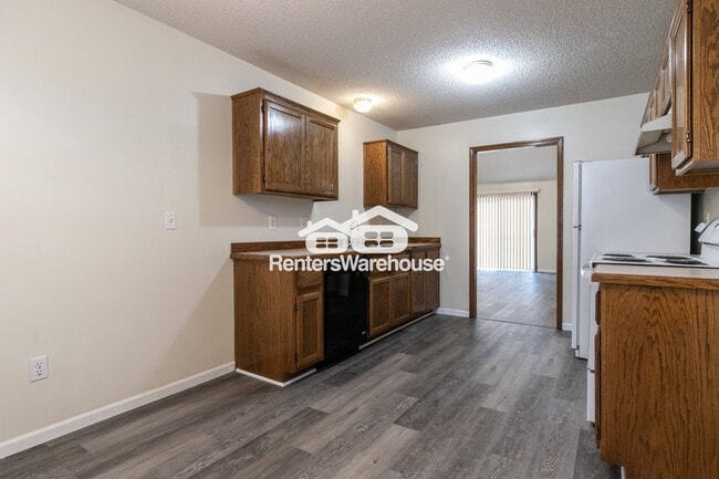 Building Photo - 1500 Galway Ct