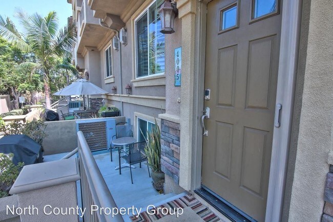 Building Photo - 3 br, 2.5 bath House - 4005 Bluff View Way