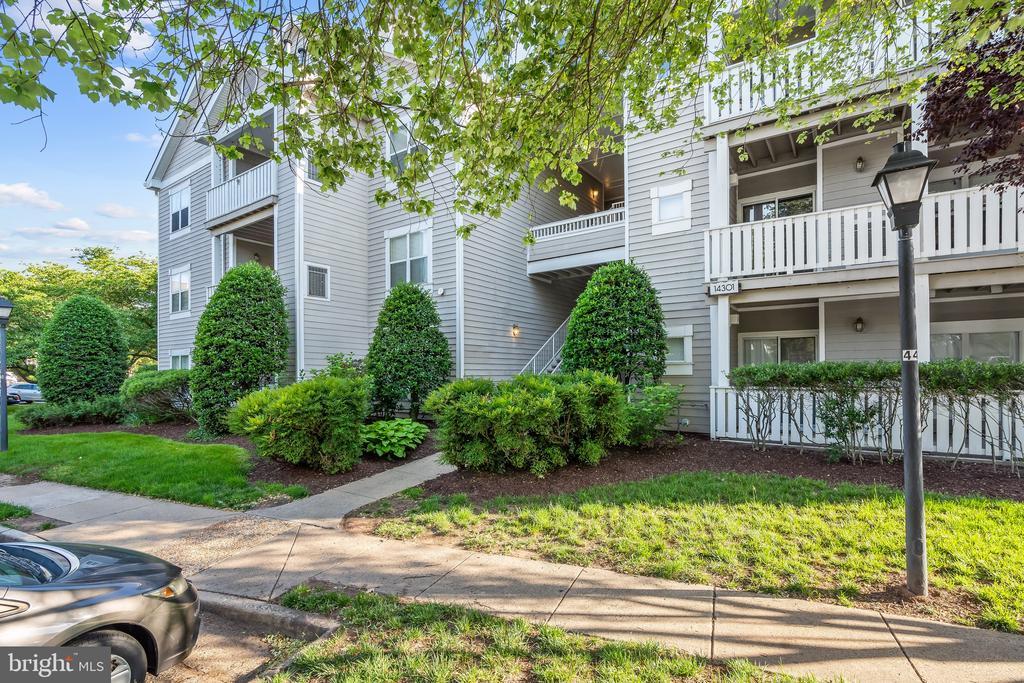 Foto principal - 14301 Grape Holly Grove