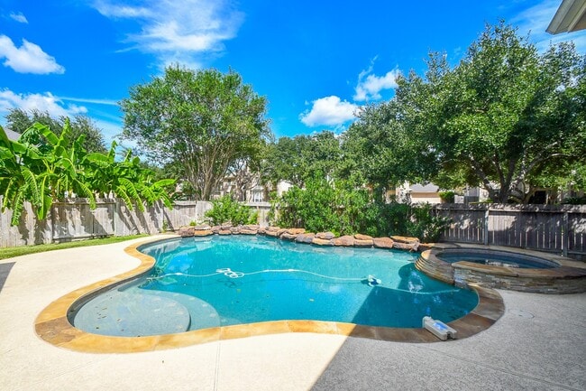 Foto del edificio - 22402 Caroline Chase Ct