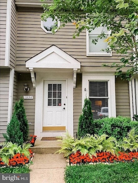 Primary Photo - 1594 Poplar Grove Dr