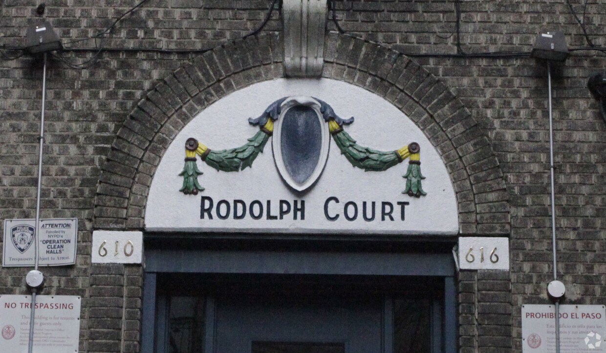 building name - Rodolph Court
