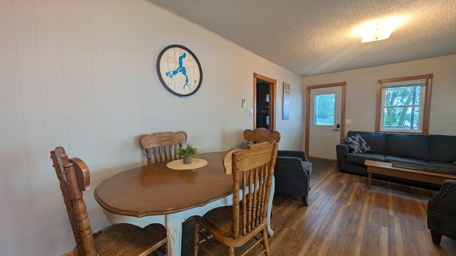 Foto del edificio - 1321 S Darling Dr NW