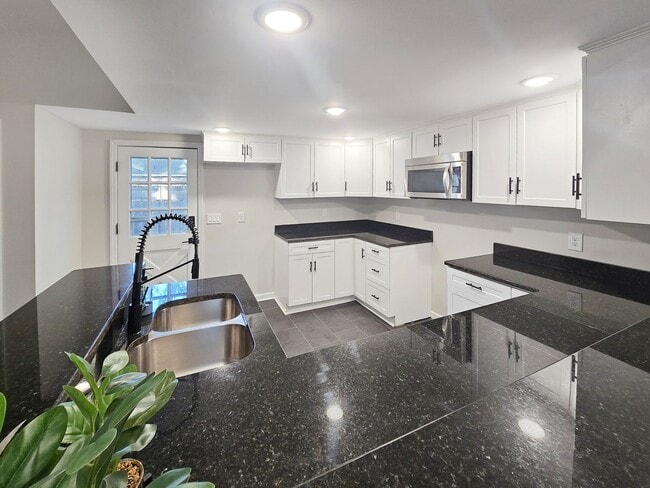 Building Photo - COMPLETELY RENOVATED 4 Bedroom/2 Bath Harvest/Monrovia Area