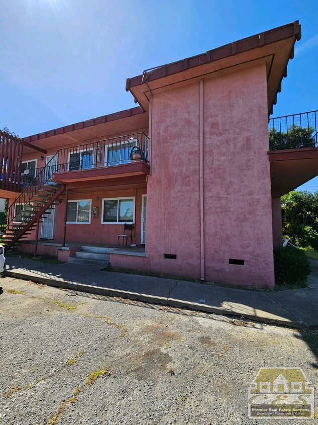Primary Photo - Valle Vista 4 plex - Vallejo