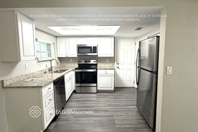 Building Photo - 3306 Brookfield Dr