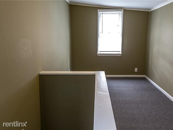 Building Photo - 3 br, 2 bath House - 390 Gregory St