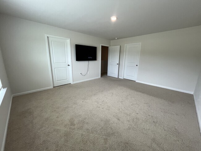 Building Photo - 549 Old Battle Bridge Rd