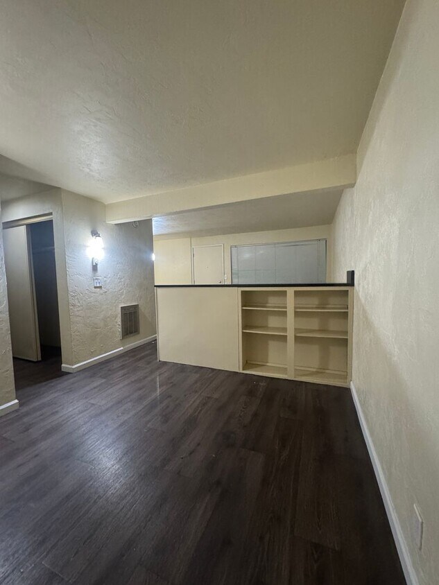 Foto del edificio - (OLV #4) Elevate Your Space: Spacious Studio