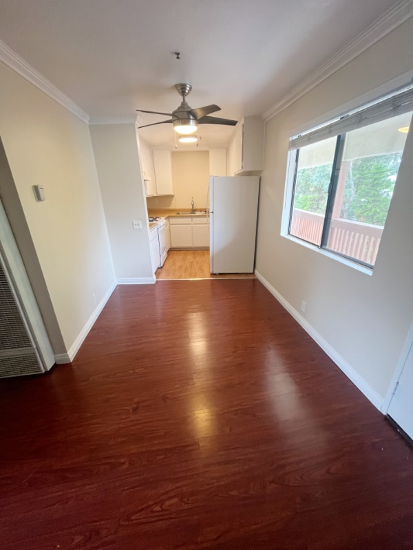 Building Photo - 248 W Avenida Palizada
