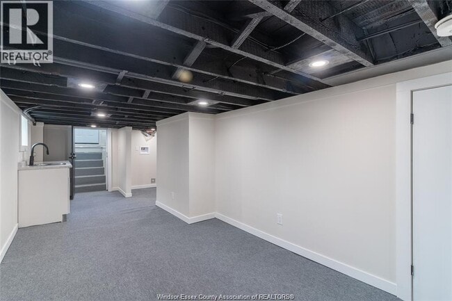 Building Photo - 888 Langlois Ave