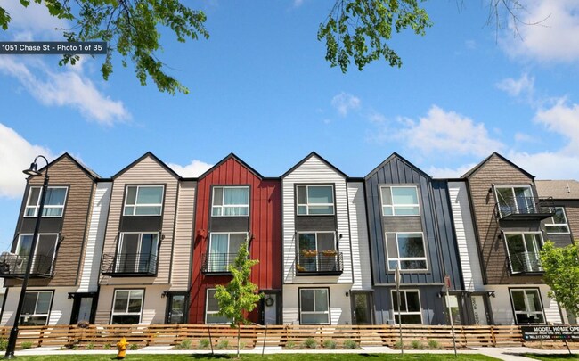 Photo - 1051 Chase St Townhome
