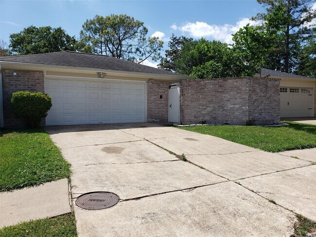 Building Photo - 16007 Glen Mar Dr