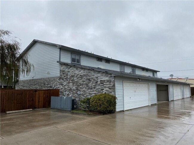 Building Photo - 716 W Bayview Blvd