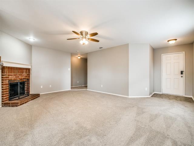 Foto del edificio - 311 Mistflower Ln