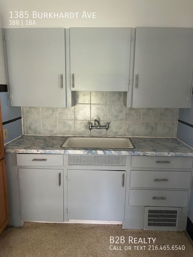 Building Photo - 1385 Burkhardt Ave