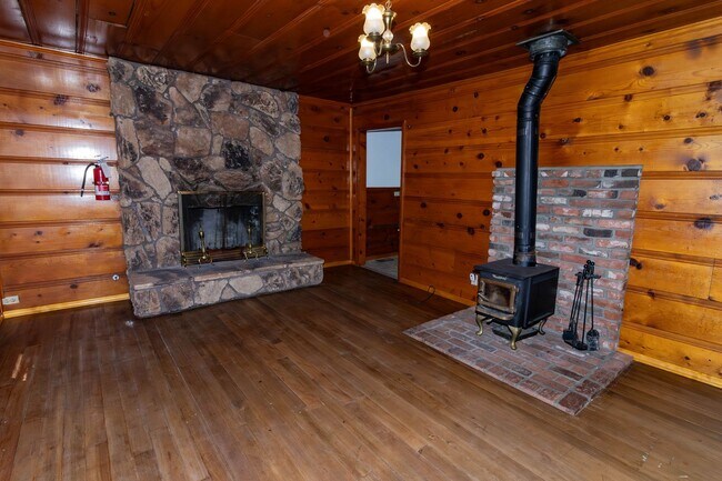 Foto del edificio - Cozy 3 Bedroom Home in Big Bear Lake