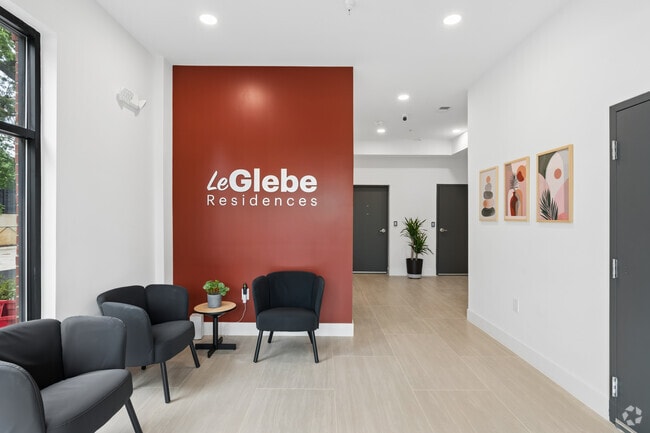 Lobby - Le Glebe