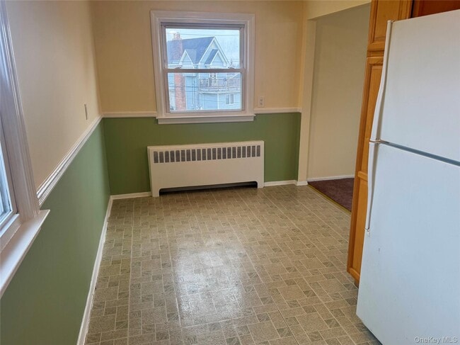 Building Photo - 10 3rd Ave