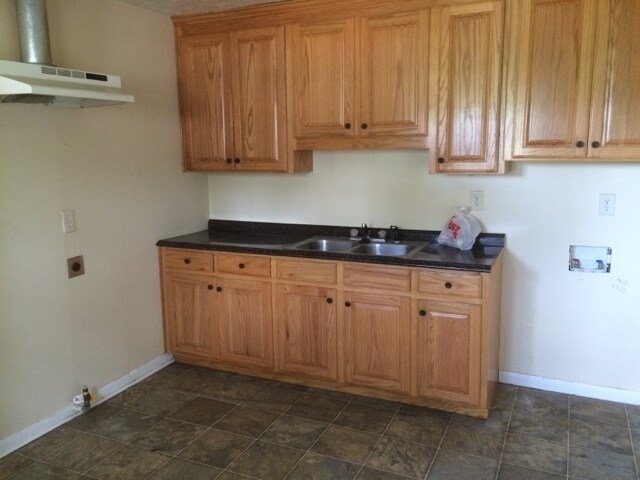 Building Photo - 4814 McDaniel Dr