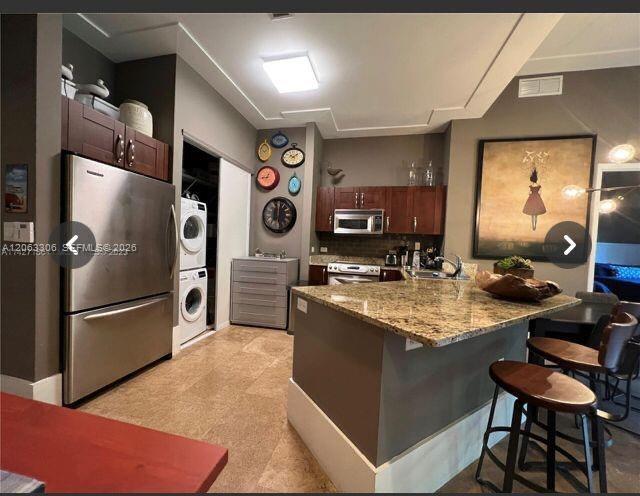 Building Photo - 20000 E Country Club Dr