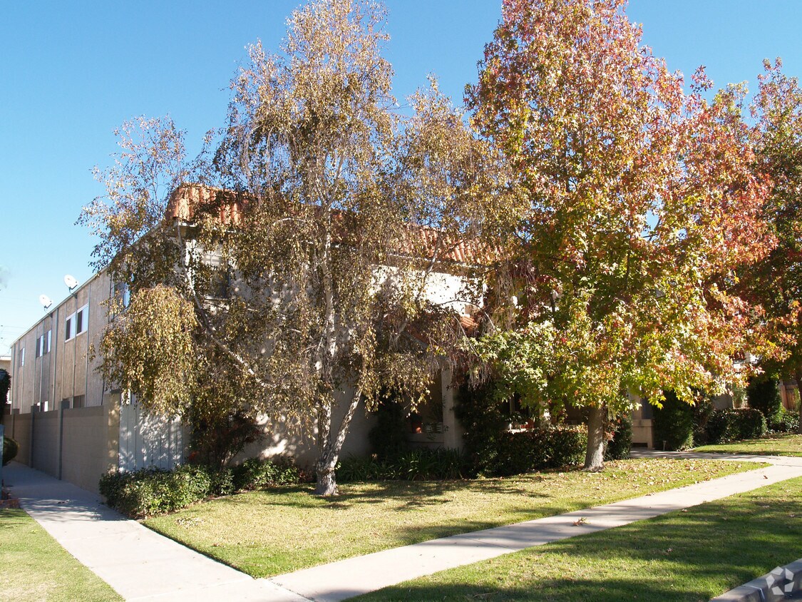 Foto del edificio - 3921 Howard