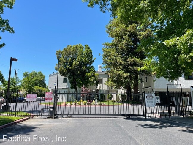 Building Photo - 1 br, 1 bath House - 2581 Fulton Square Ln...