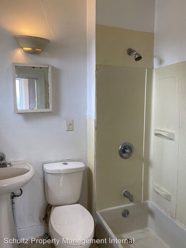 Building Photo - 1 br, 1 bath Apartment - 511 S 2nd Avenue