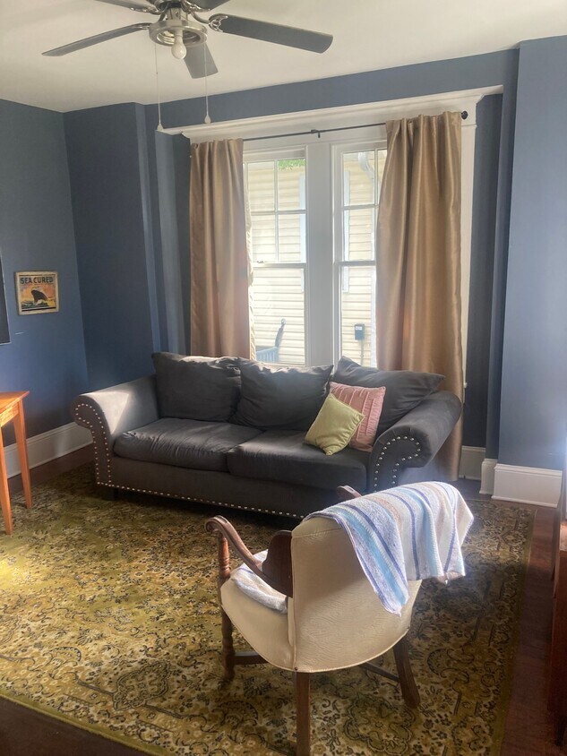 Building Photo - 1401 Grace St