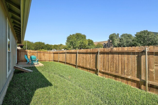 Building Photo - 12200 Tyson Cove