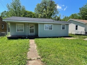 Building Photo - 1003 Meadow Dr NW